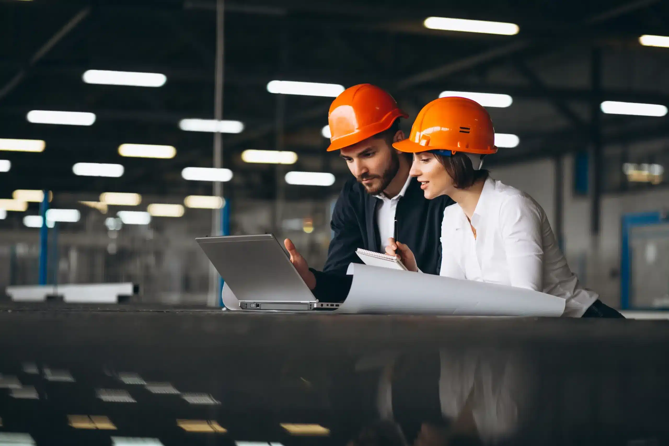 projetos-industriais-gestores-industriais-conversando